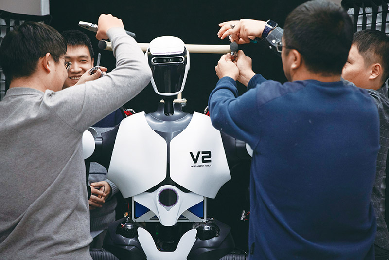 新质生产力崛起 中国在人工智能基础软件开发领域的有利条件与科技基础